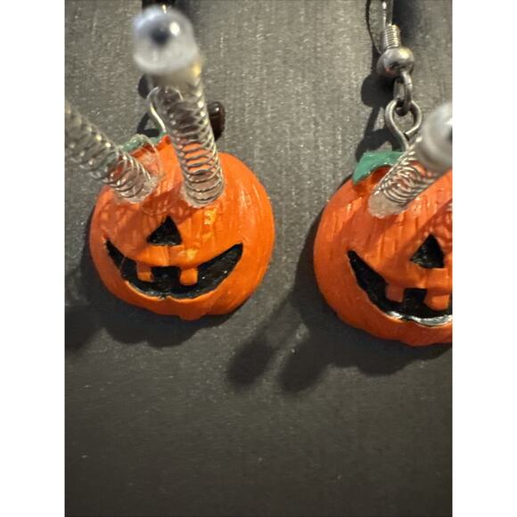 Vintage Halloween Pumpkin Drop Earrings Rhinestone Dangle Pierced Eyes Popped - Picture 3 of 7